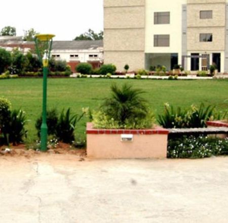 Hotel Radiance Bhilwara Exterior foto